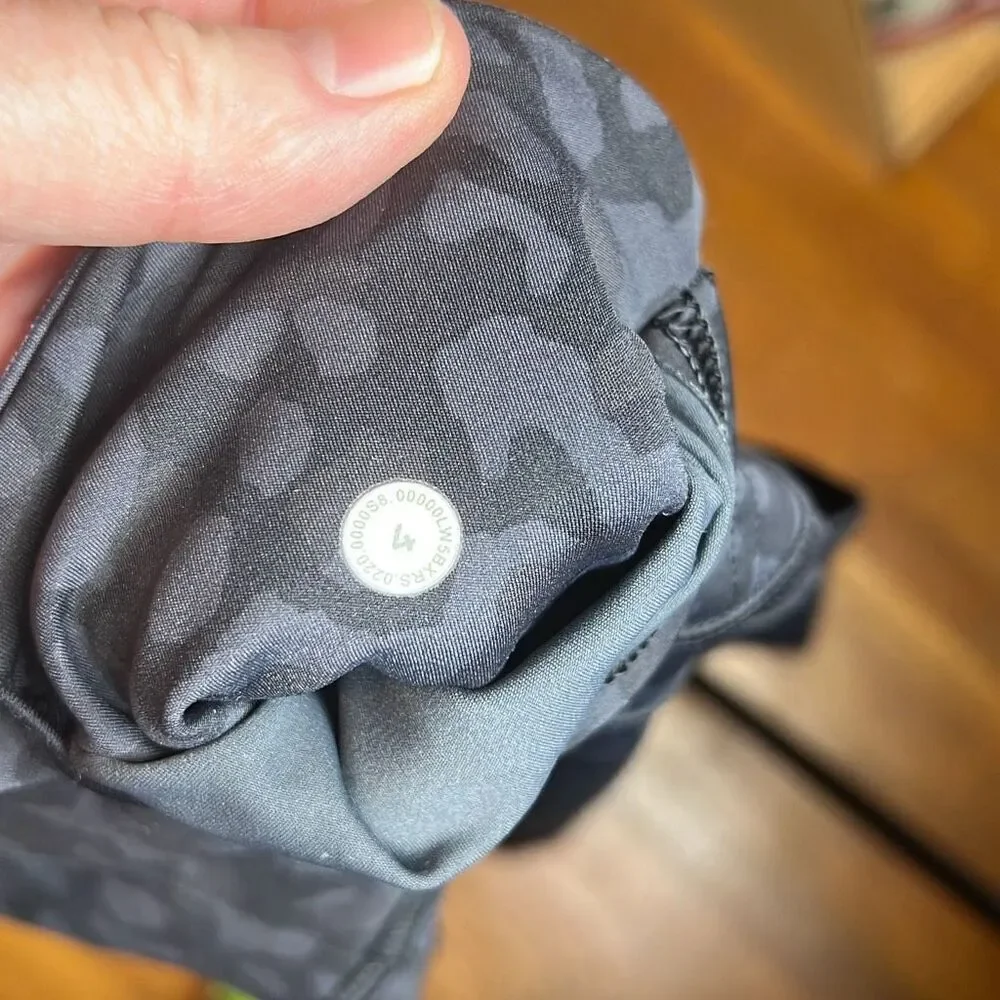 Lululemon Fast Free HR Crop 24” Size Formation Camo Deep Coal Size 4